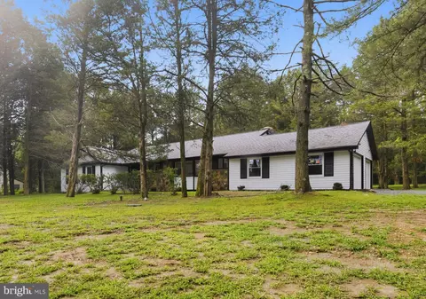 1406 Oldmans Creek Rd, Swedesboro, NJ 08085