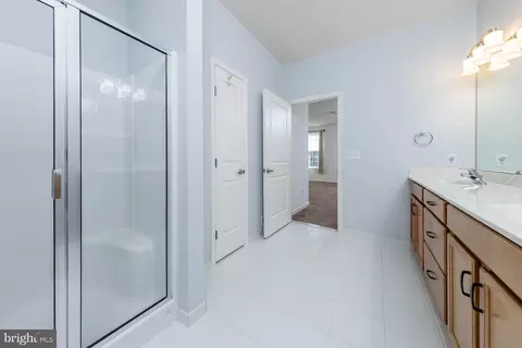 Entry Way - 3543 Castleton Dr, Williamstown, NJ 08094 photo 2 of 2