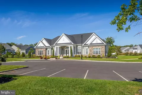 Exterior - 3543 Castleton Dr, Williamstown, NJ 08094 photo 6 of 9