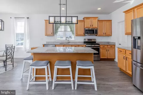 Kitchen - 3543 Castleton Dr, Williamstown, NJ 08094 photo 2 of 4