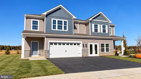 2 Denali Dr, Monroeville, NJ 08343