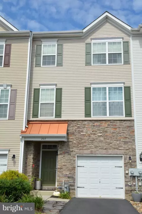 207 Bantry St, Swedesboro, NJ 08085