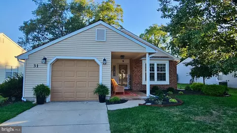 31 Blanchard Dr, Woodbury, NJ 08096