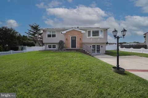787 Lancing Rd, West Deptford, NJ 08096