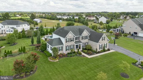 304 Salarno Ct, Mullica Hill, NJ 08062
