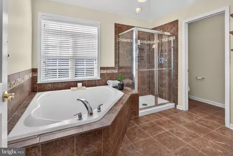 Bath - 51 Providence Rd, Mickleton, NJ 08056 photo 2 of 3