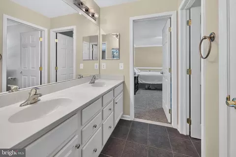 Entry Way - 51 Providence Rd, Mickleton, NJ 08056 photo 9 of 9