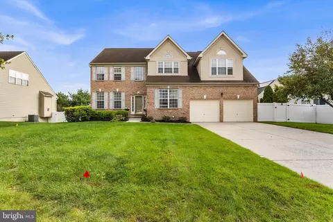 904 Frescoes Way, Williamstown, NJ 08094