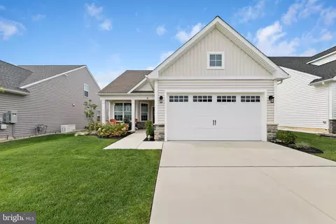 6 Vinegold Dr, Mullica Hill, NJ 08062