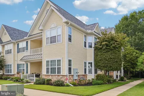 48 Pelican Pl, West Deptford, NJ 08086