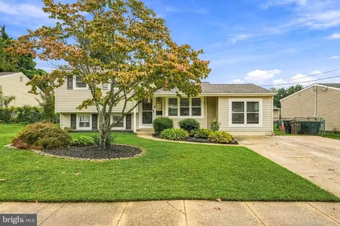 948 Lois Dr, Williamstown, NJ 08094