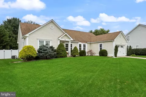 18 Bacon St, Clayton, NJ 08312