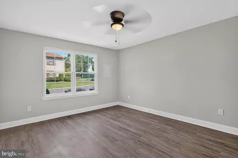 Living - 1 Devon Pl, Sewell, NJ 08080 photo 2 of 3
