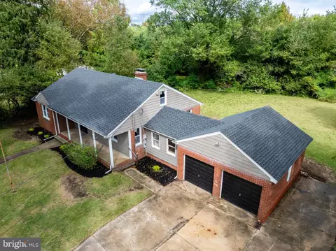 444 E Barber Ave, Woodbury, NJ 08096