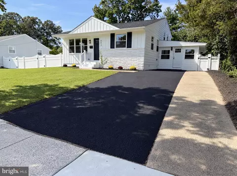 203 N Cummings Ave, Glassboro, NJ 08028
