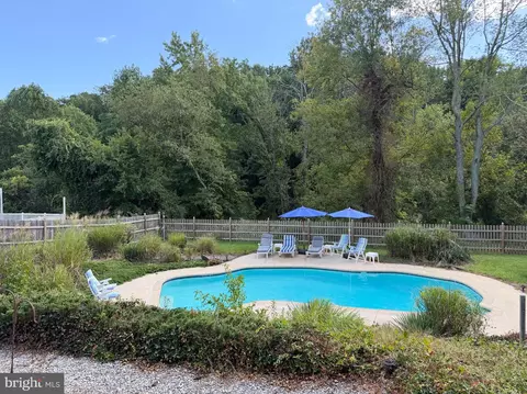 Exterior - 552 Hereford Ln, Mickleton, NJ 08056 photo 8 of 10