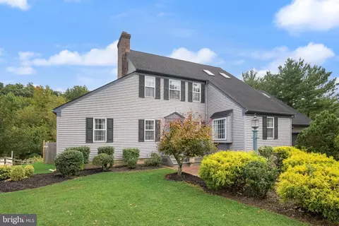 Exterior - 552 Hereford Ln, Mickleton, NJ 08056 photo 2 of 10