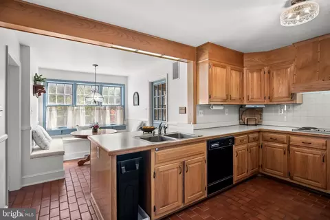 Kitchen - 552 Hereford Ln, Mickleton, NJ 08056 photo 3 of 3