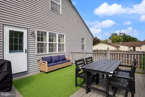 Exterior - 552 Hereford Ln, Mickleton, NJ 08056 photo 3 of 10