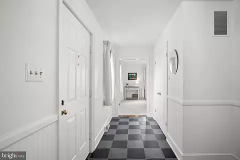 Entry Way - 552 Hereford Ln, Mickleton, NJ 08056 photo 1 of 1