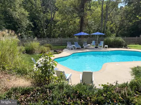 Exterior - 552 Hereford Ln, Mickleton, NJ 08056 photo 4 of 10
