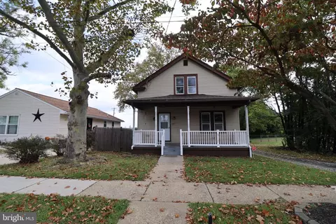 329 Mantua Ave, Paulsboro, NJ 08066