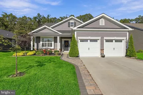 372 Berrhill Dr, Williamstown, NJ 08094
