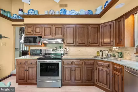 Kitchen - 416 Ardmore Ave, Pitman, NJ 08071 photo 3 of 4