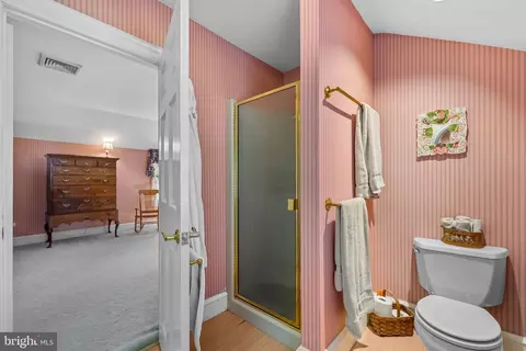 Bath - 416 Ardmore Ave, Pitman, NJ 08071 photo 2 of 3