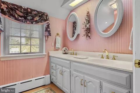 Bath - 416 Ardmore Ave, Pitman, NJ 08071 photo 1 of 3