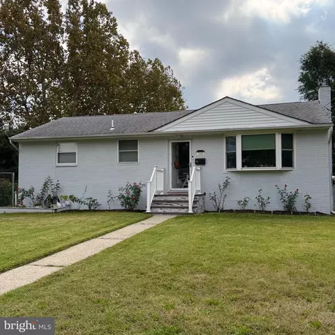 242 Morton Ave, Paulsboro, NJ 08066