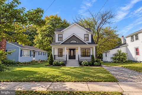 435 Deptford Ave, Woodbury, NJ 08096