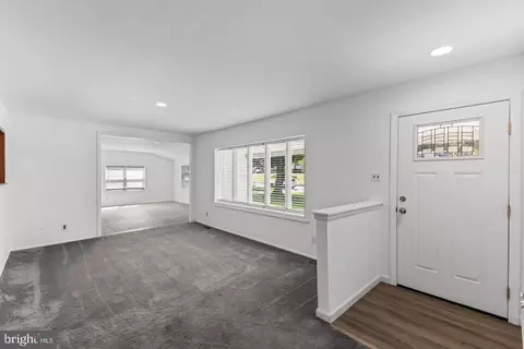 Living - 85 Myrtle Ave, Mickleton, NJ 08056 photo 3 of 8