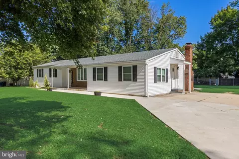 Exterior - 85 Myrtle Ave, Mickleton, NJ 08056 photo 2 of 5