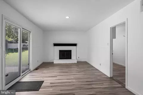 Living - 85 Myrtle Ave, Mickleton, NJ 08056 photo 1 of 8