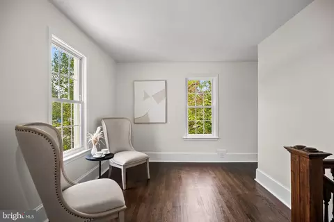 Entry Way - 20 E Woodland Ave, Pitman, NJ 08071 photo 4 of 4