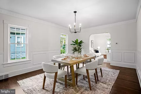 Dining - 20 E Woodland Ave, Pitman, NJ 08071 photo 2 of 2