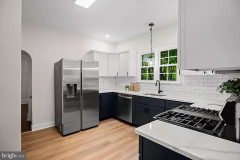 Kitchen - 20 E Woodland Ave, Pitman, NJ 08071 photo 5 of 5