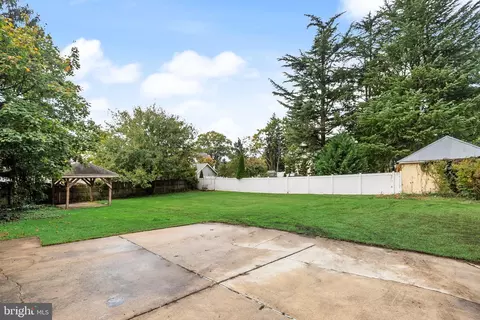 Exterior - 20 E Woodland Ave, Pitman, NJ 08071 photo 4 of 4