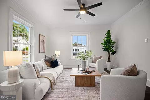 Living - 20 E Woodland Ave, Pitman, NJ 08071 photo 1 of 5