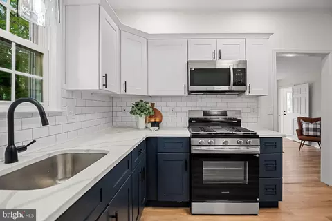 Kitchen - 20 E Woodland Ave, Pitman, NJ 08071 photo 1 of 5