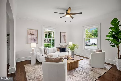 Living - 20 E Woodland Ave, Pitman, NJ 08071 photo 2 of 5