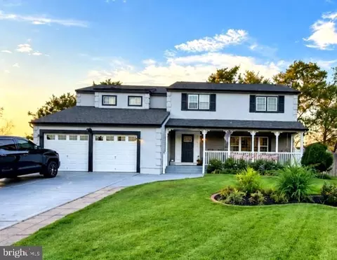 14 Rigel Ct, Blackwood, NJ 08012