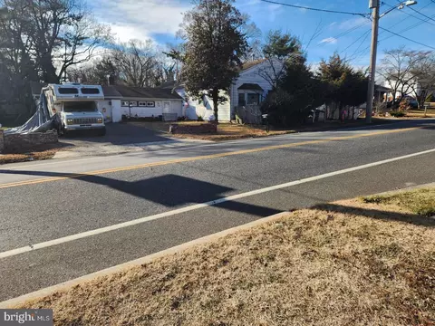 1649 Cooper St, Woodbury, NJ 08096