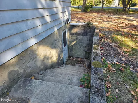Exterior - 799 Ferrell Rd, Monroeville, NJ 08343 photo 3 of 3
