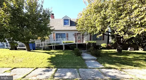 505 N 2nd St, National Park, NJ 08063