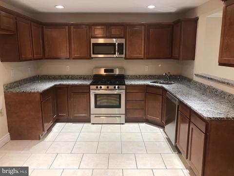606 Spruce Ave, Pitman, NJ 08071 photo 2