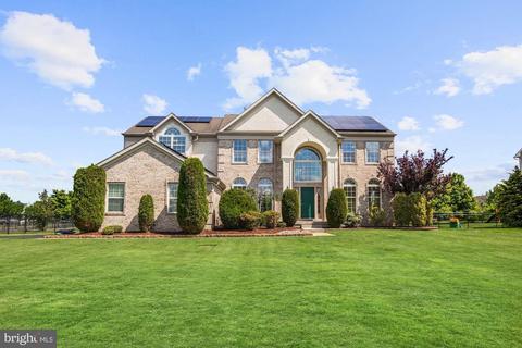 709 Elaine Dr, Mickleton, NJ 08056 photo 1