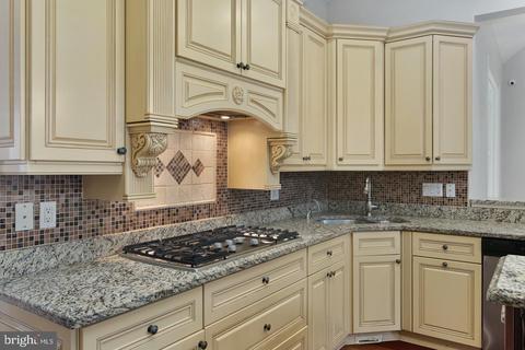506 Legends Ct, Mickleton, NJ 08056 photo 9