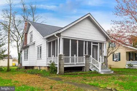 314 Vanneman Ave, Swedesboro, NJ 08085